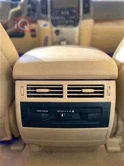 تۆیۆتا لاند کروزەر